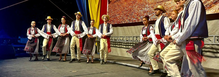 Ansamblul Folcloric Romancuta