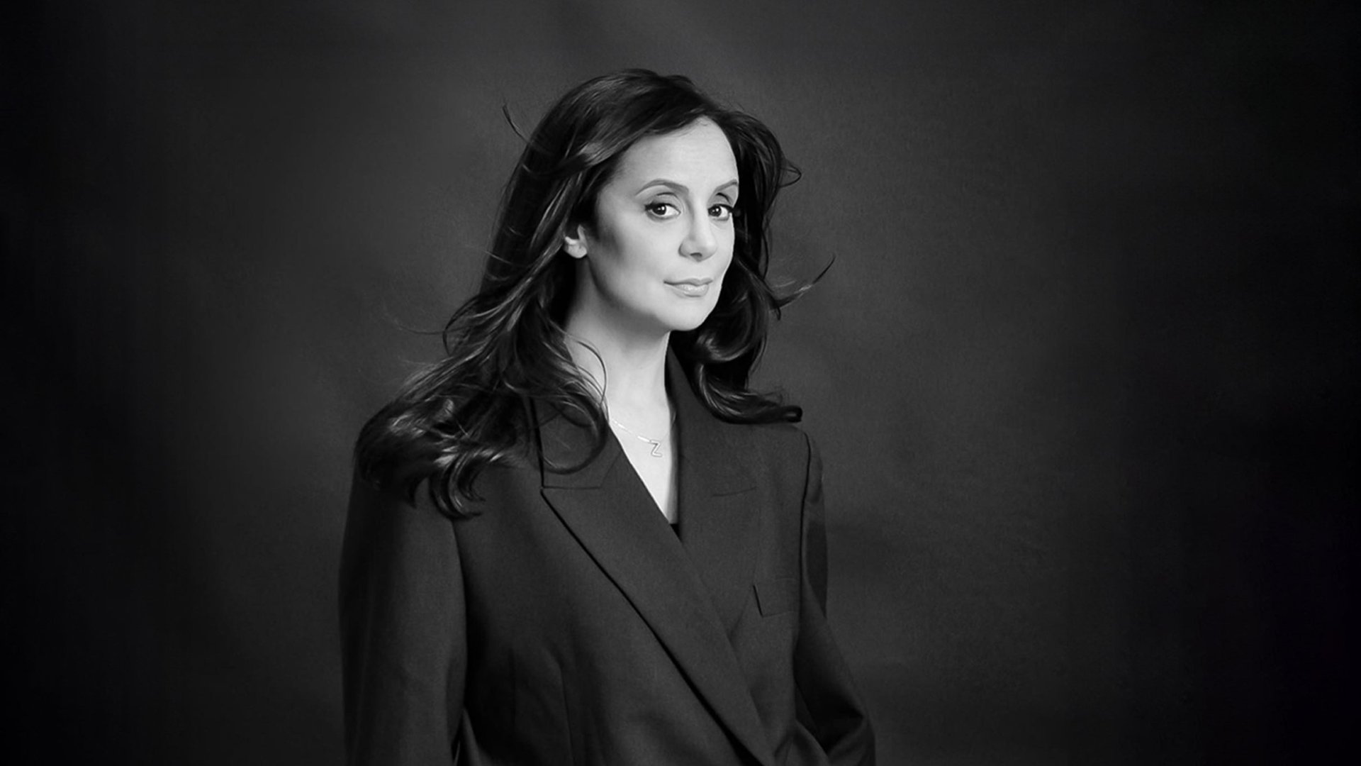 Houria les yeux verts