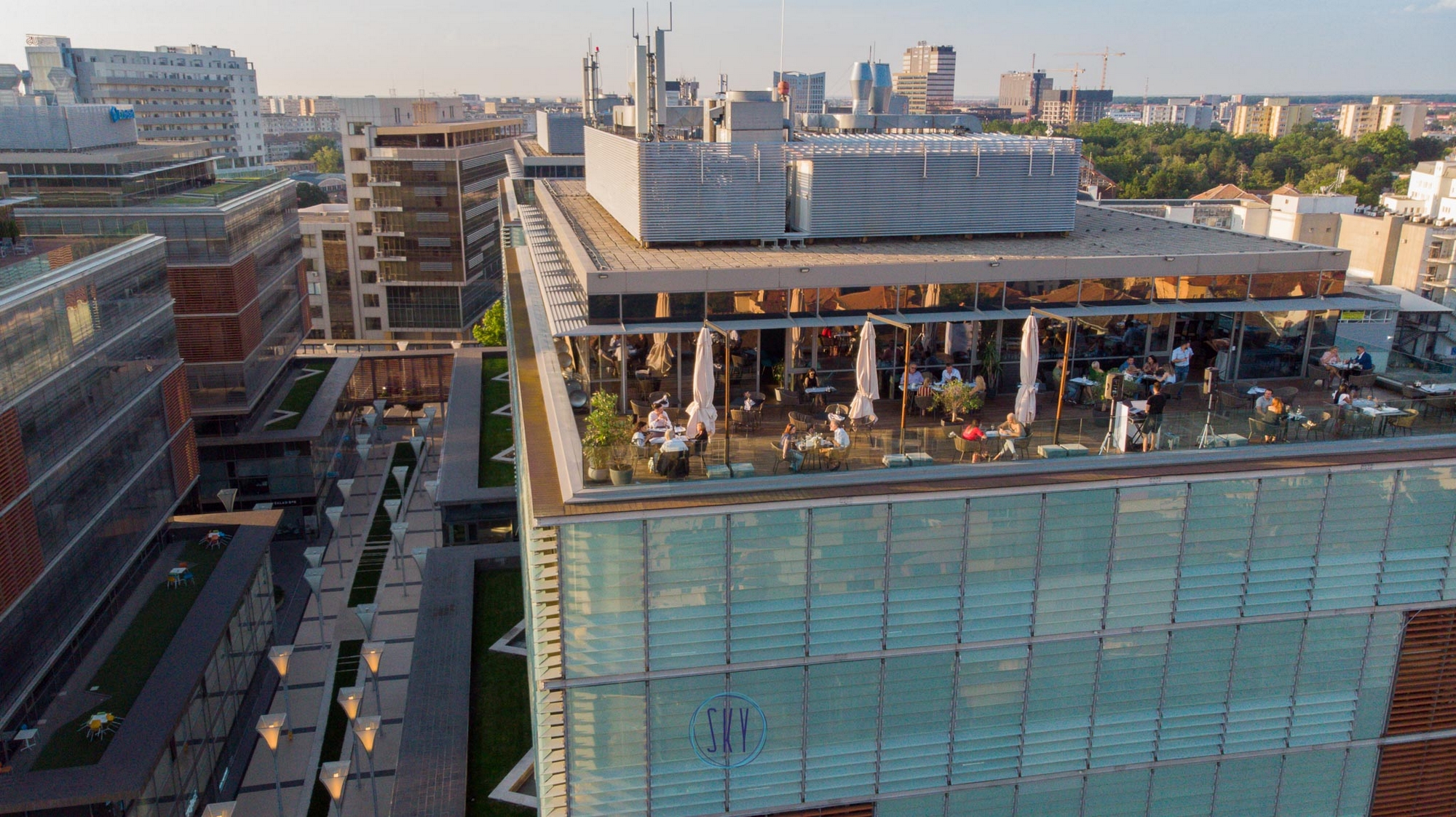  Sky Rooftop