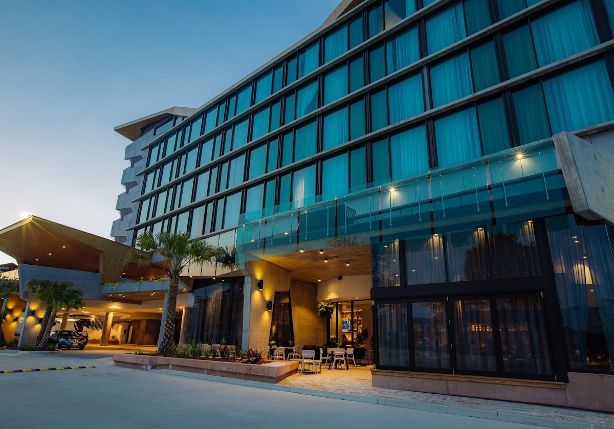 Eatons Hill Hotel and Function Centre