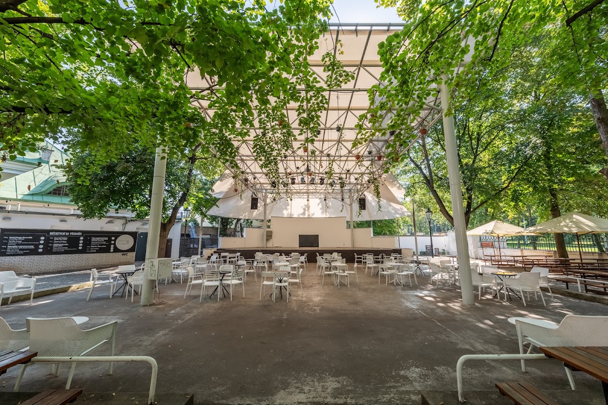 Gauč na Výstavišti