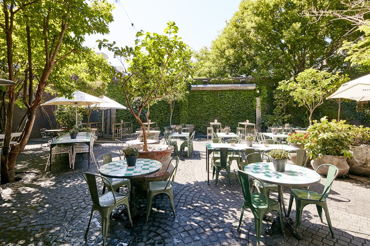 The Beresford and Hill Street Laneway